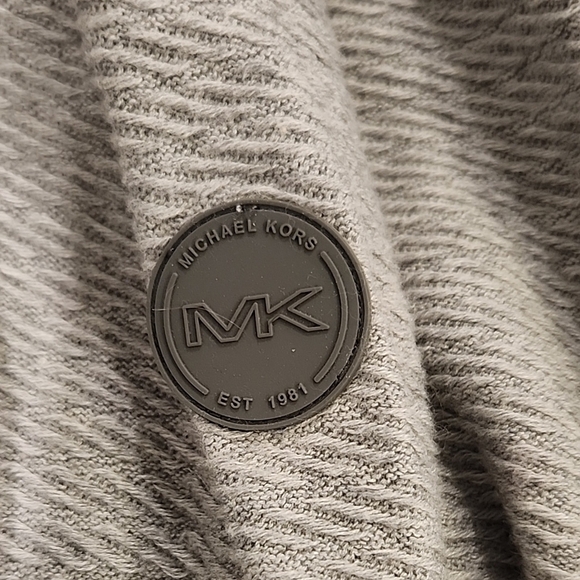 Michael Kors Gray Men's Sweater size XL! - Picture 9 of 9
